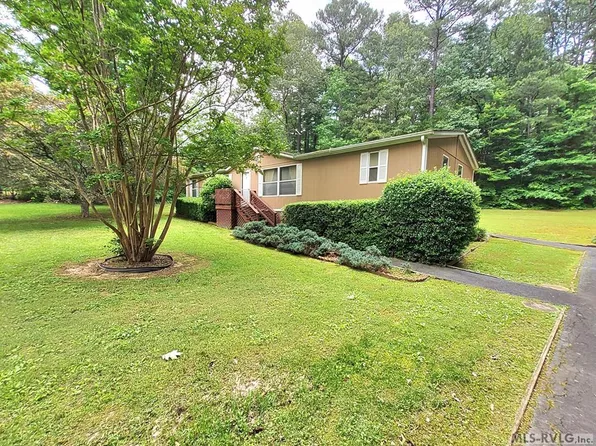 56 Hawthorne Dr, Bracey, VA 23919