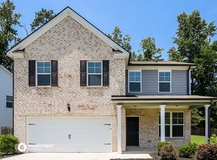 6607 Sky Leaf Ln, Fairburn, GA 30213