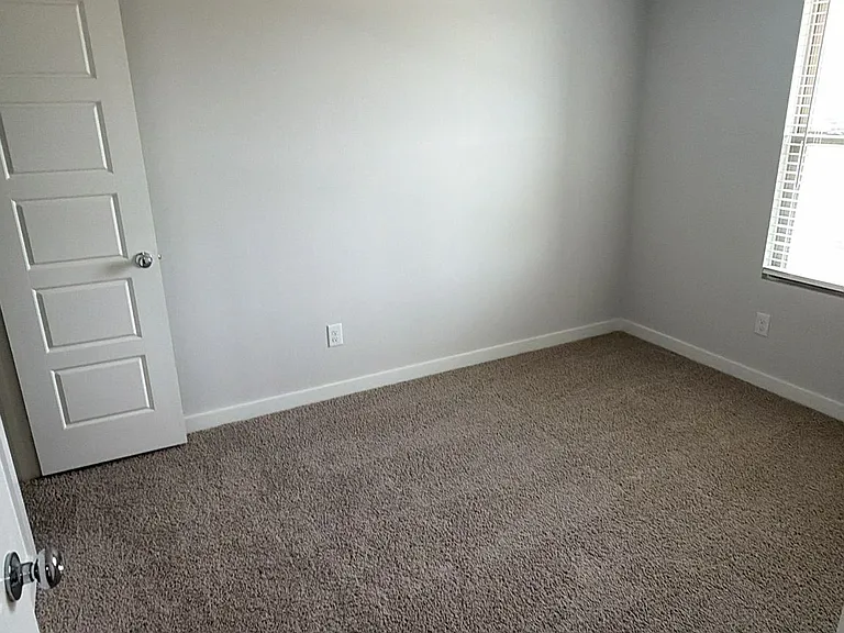 888 Sunflower Rd — Photo 6