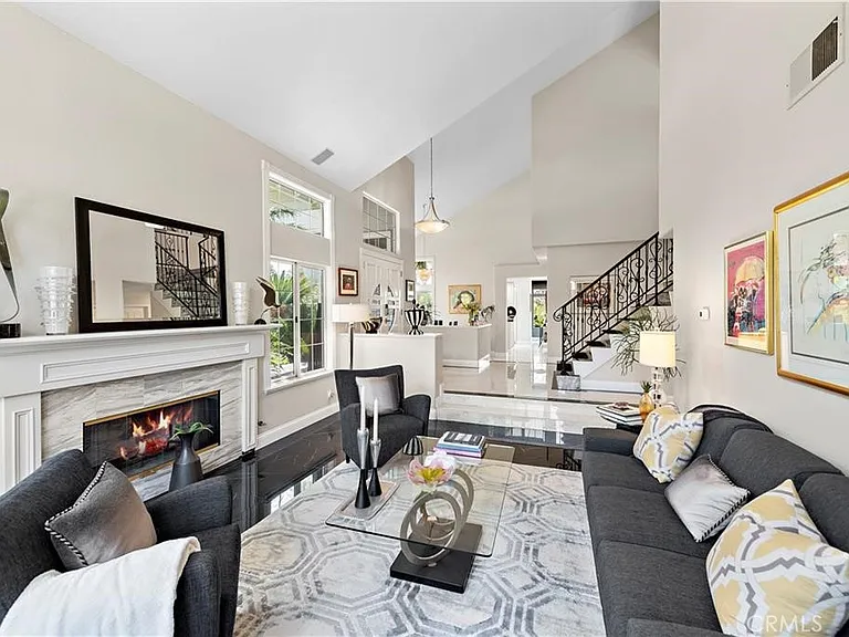 25606 Stratford Pl — Photo 36