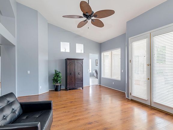 5th image of 2931 S Arroyo Dr