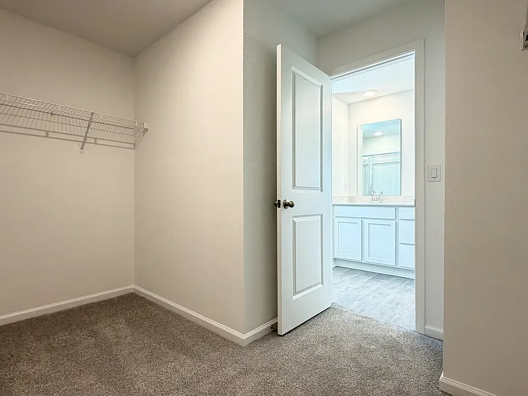 6039 Oracle Ct #1 — Photo 13