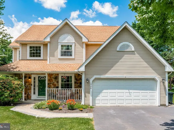 1708 Maher Blvd, Garnet Valley, PA 19060