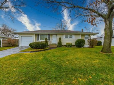9 Adams Ave, Centereach, NY, 11720