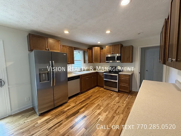 131 Hunters Way — Photo 6