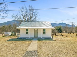 3880 Old Catawba Rd, Salem, VA 24153