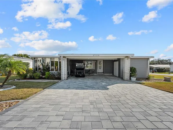 37510 New Horizons Blvd, Zephyrhills, FL 33541