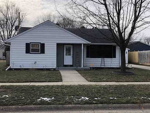 2nd image of 1129 Macarthur Dr