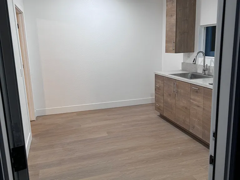 1591 Oleander Ave #1 — Photo 10