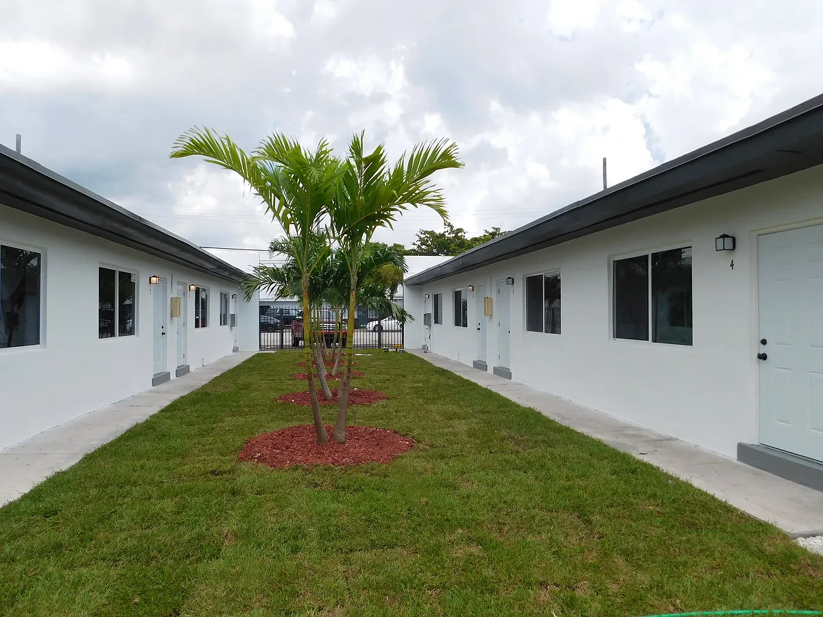 Building Photo - 50 NW 71st St #2