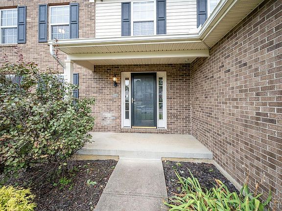 3rd image of 5720 Thornberry Ct