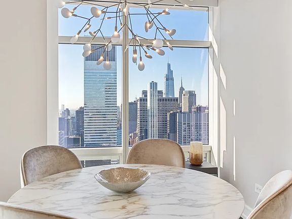 3rd image of 151 E 58th St APT 40D
