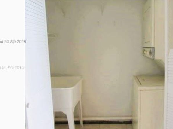 2750 W 60th St #59, Hialeah, FL 33016