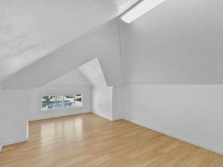 506 Louviers Ave — Photo 22