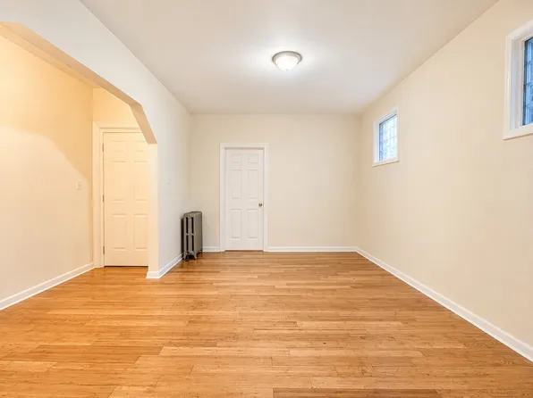 188 Bergen Ave, Jersey City, NJ