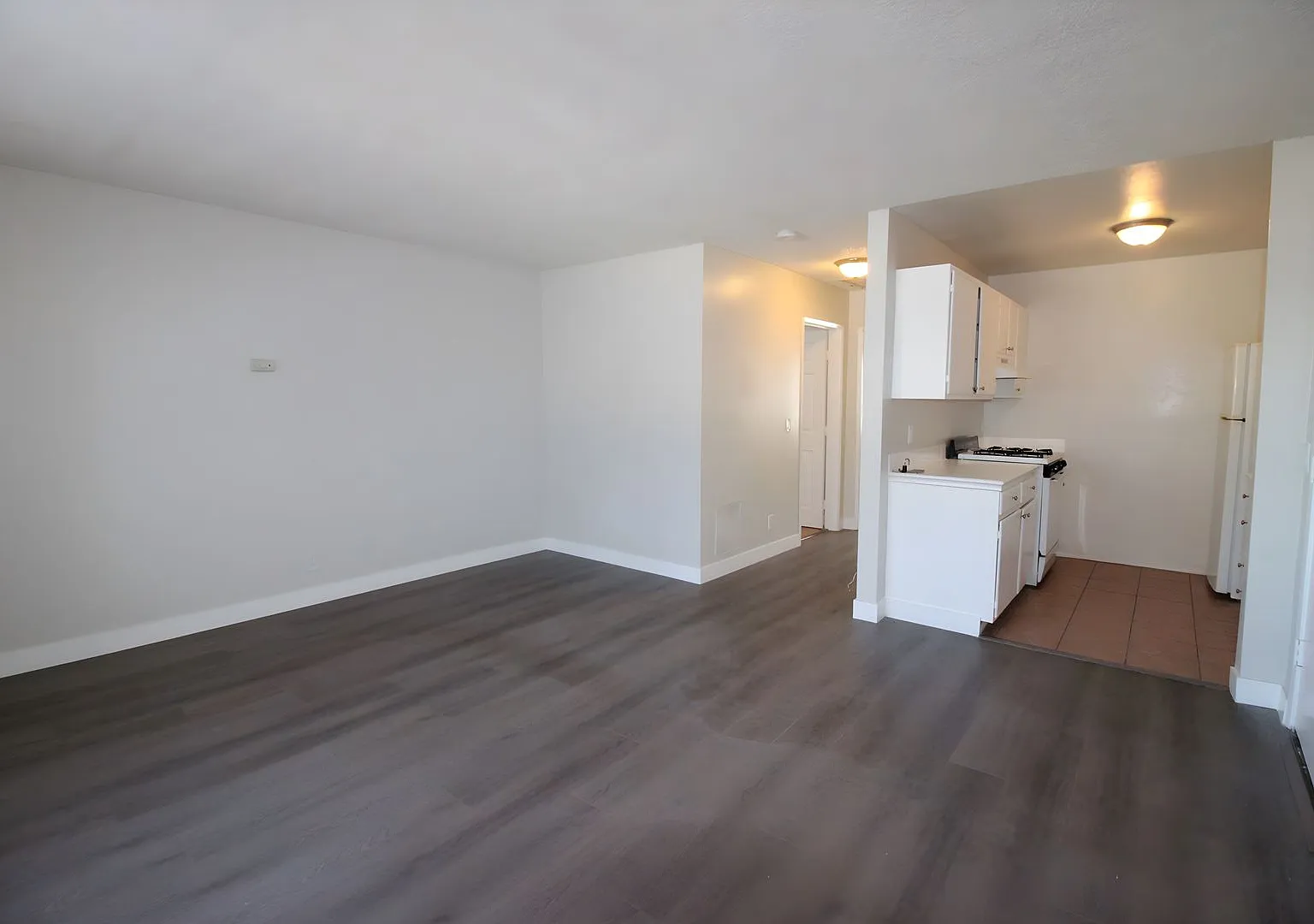 1508 W. Florence Ave. — Photo 2