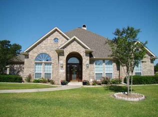 3746 Champions Dr, Beaumont, TX 77707