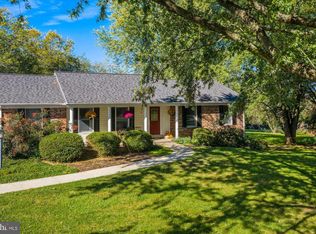 17191 Ivandale Rd, Hamilton, VA 20158