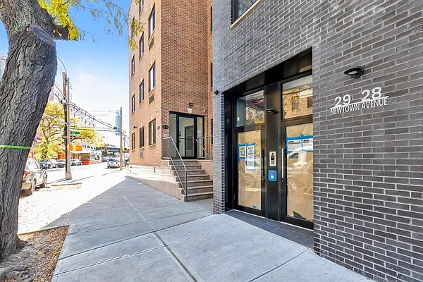 Rented by Douglas Elliman | media 14