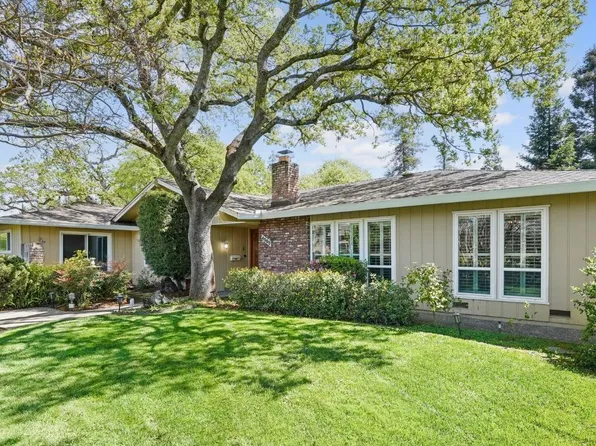 4800 Oak Vista Dr, Carmichael, CA 95608