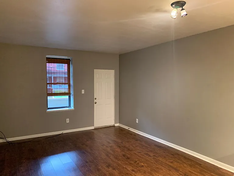 7225 Meade St #1 — Photo 2