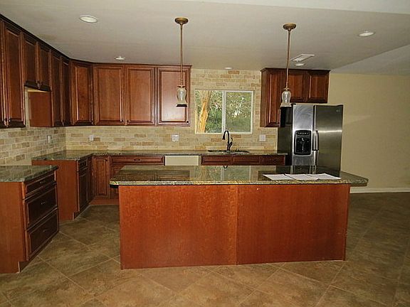 4th image of 10556 W Catalina Dr
