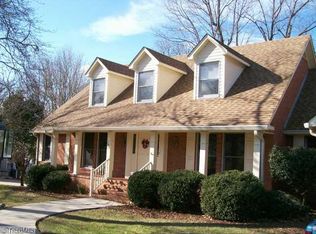 103 Stafford Oak Dr, Jamestown, NC 27282
