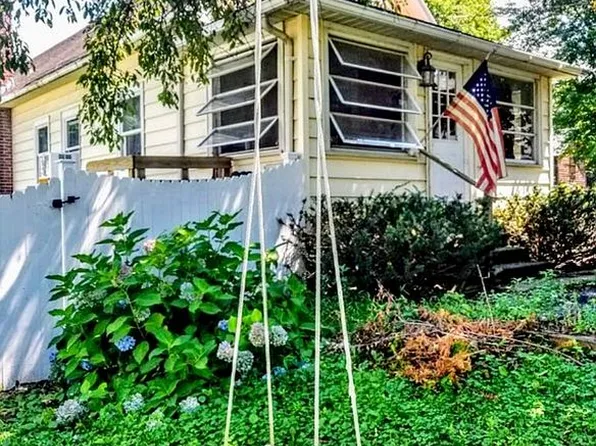 320 Lakeside Rd, Newburgh, NY 12550