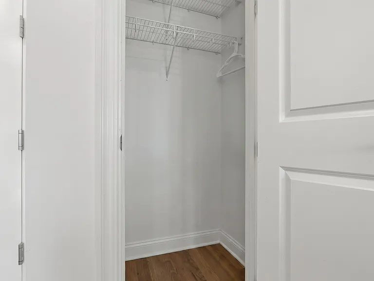 1101 Walnut St #1202 — Photo 33