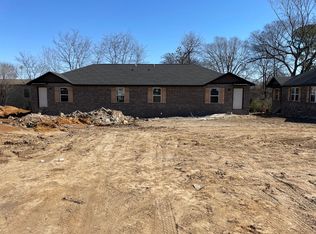 418 N 20th St #F, Van Buren, AR 72956