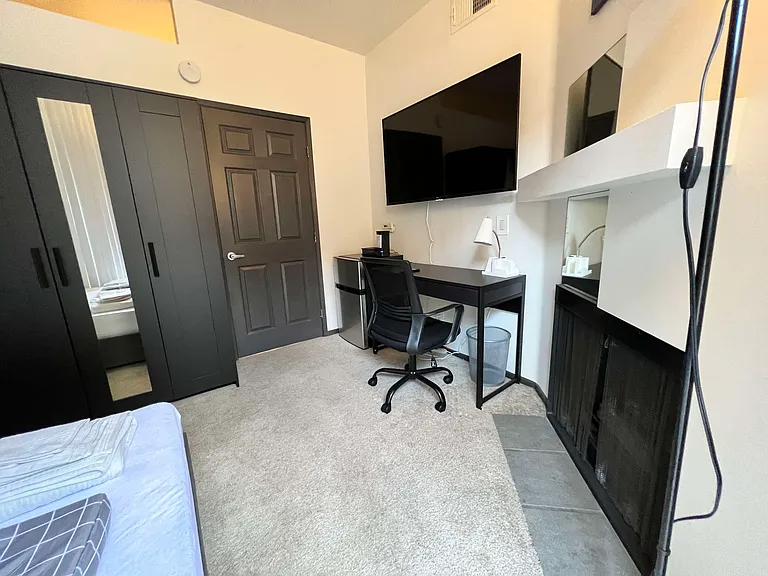 10929 Bluffside Dr — Photo 25