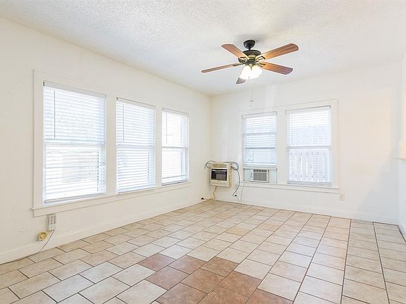 2nd image of 5203 Worth St APT 3