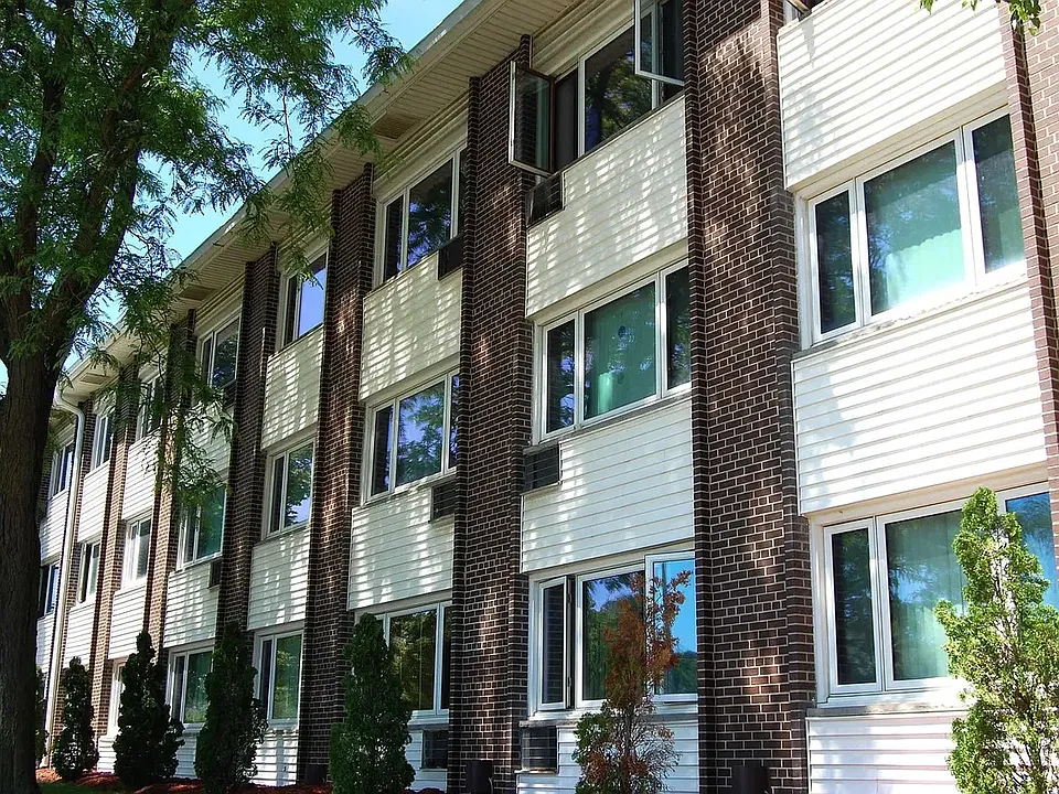 Building Photo 3