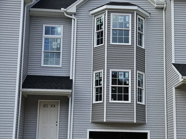 14 Summer Brook Way, Seymour, CT 06483