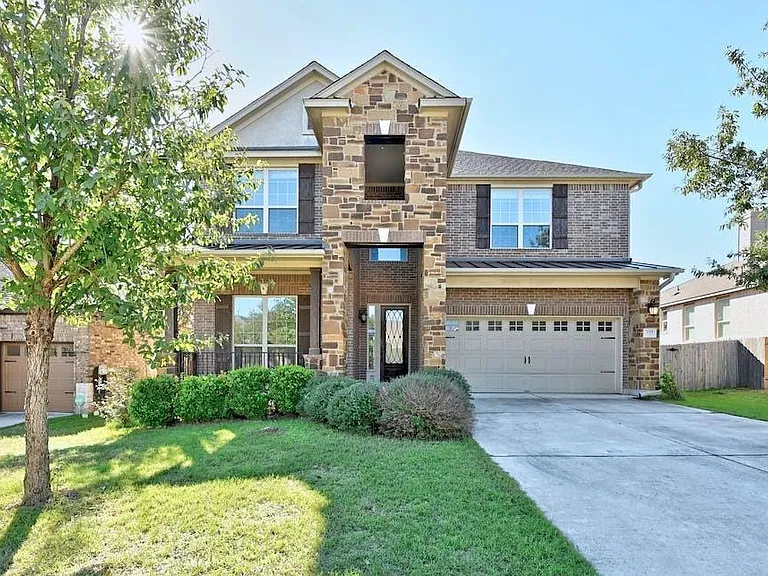 779 Wild Rose Dr — Photo 1