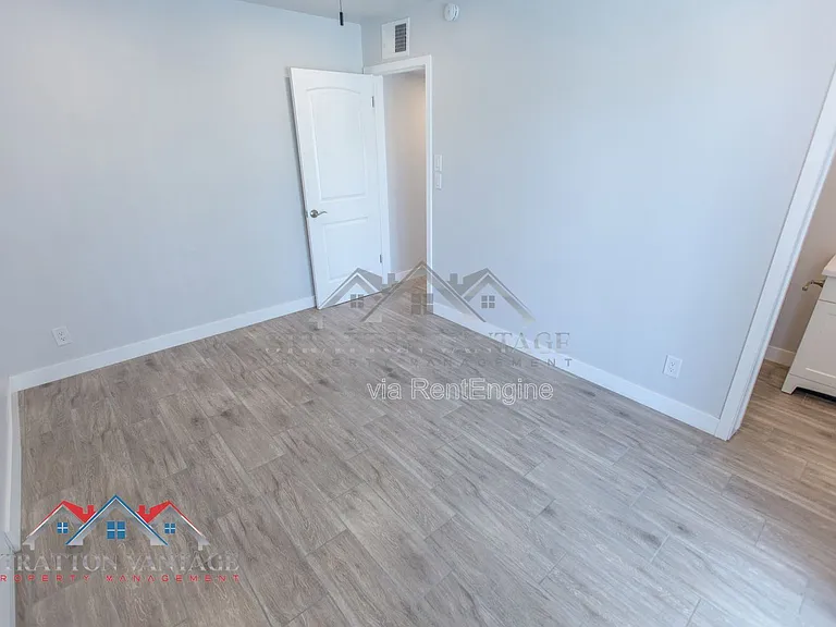 2912 W Butler Dr — Photo 28