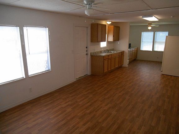Dining Room (11 X 14) / Kitchen (11 X 18)
