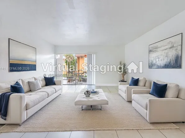 9423 SW 76th St APT W21, Miami, FL 33173