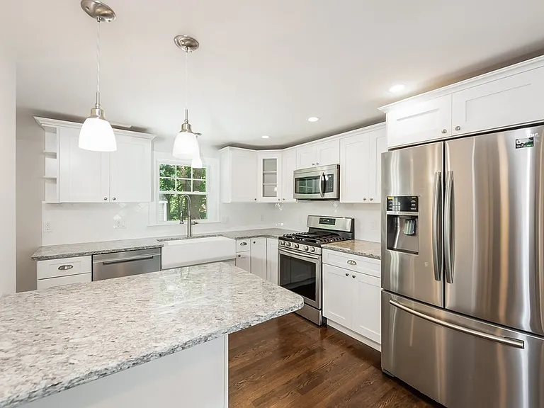 11 Rainbow Ln — Photo 4