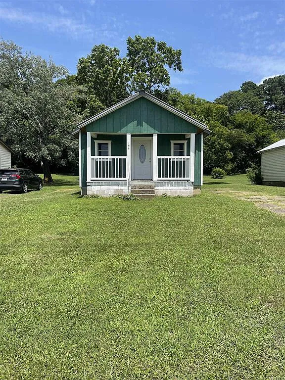 2 bed, 712 sqft, $775 — Photo 1