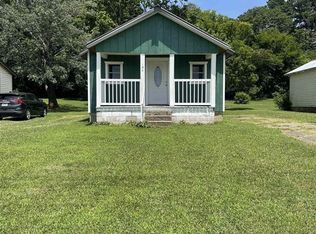 906 9th St, Mena, AR 71953