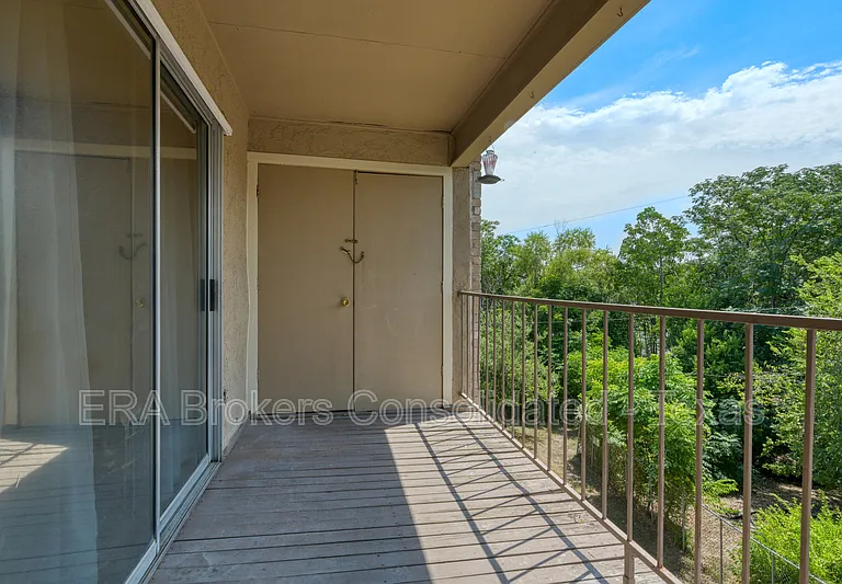 4119 Medical Dr #304F — Photo 15