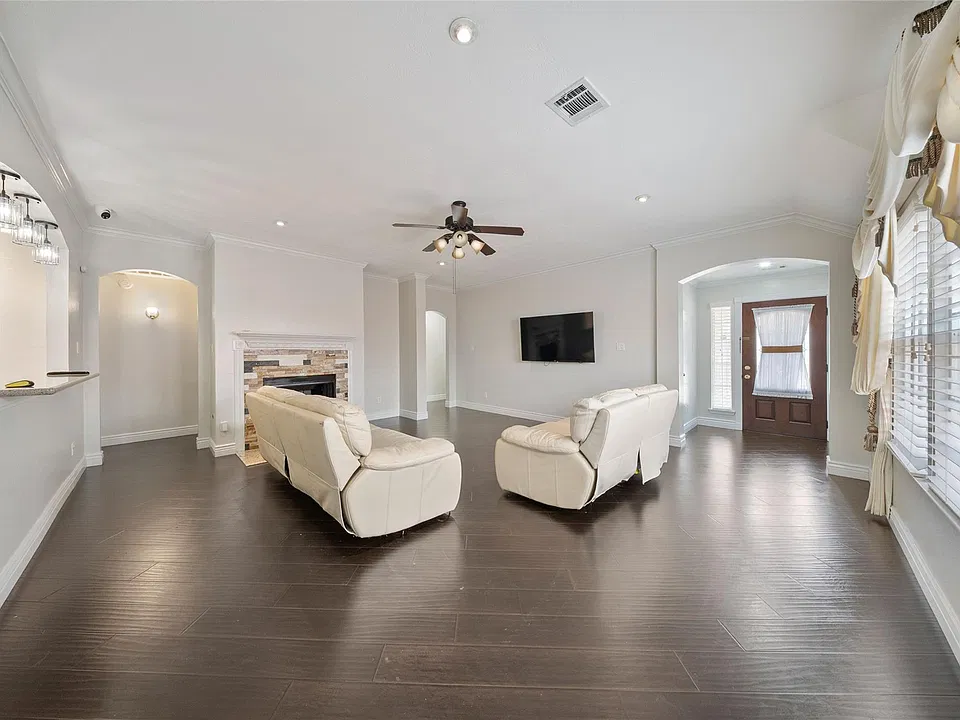 6526 N Gena Lee Dr