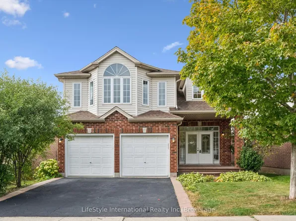 4 Davis St, Guelph, ON N1E 0A2