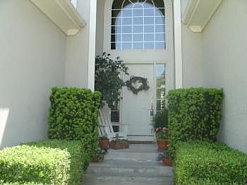 2nd image of 705 NE Ashmont Pl