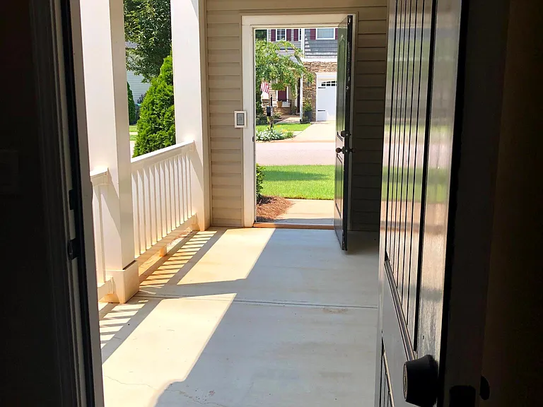 181 Cherokee Pond Ct — Photo 26