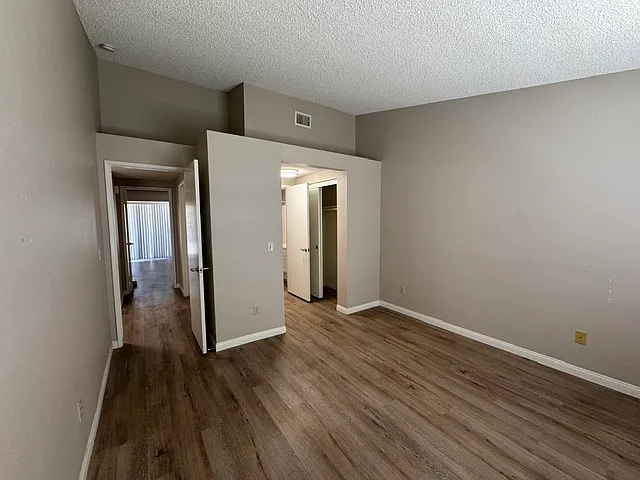 26562 Braddock Rd — Photo 11