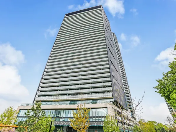 585 Bloor St E, Toronto, ON