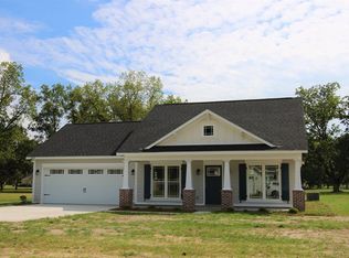 349 N Buck Run Dr, Leesburg, GA 31763