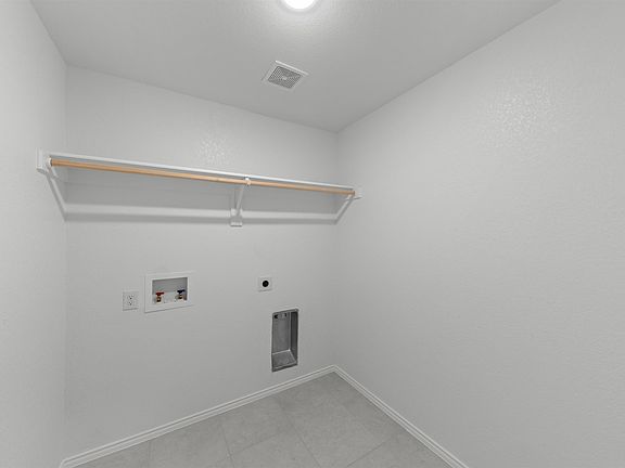 5th image of 736 Long Iron Dr